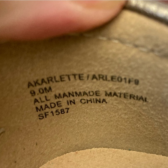 EUC Arlette Loafer Slip-on Pewter Anne Klein Like New Size 9M - Picture 3 of 5